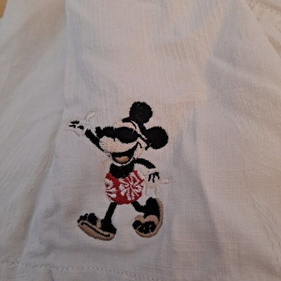 Tommy Bahama Original  100% Silk Cream Embossed Print Mickey Logo Button T Shirt - Picture 8 of 8